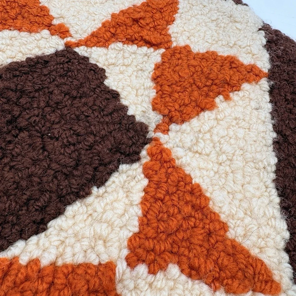 Vintage 70s Latch Hook Round Chair Pad Rug Brown‎ Orange Retro 16